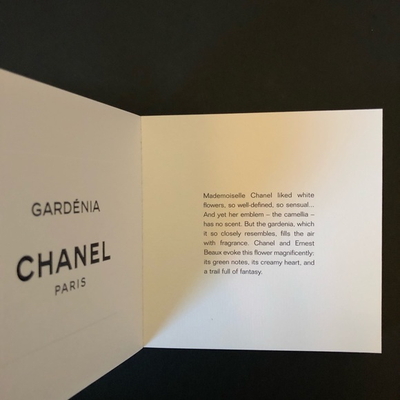 CHANEL Hardcover Fragrance booklet (Part 1) - Picture 5 of 8